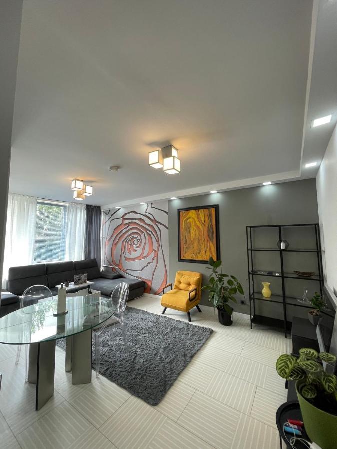 Bright: Flat With Balcony - Kitchen - Free Parking Apartment Berlin Exterior photo