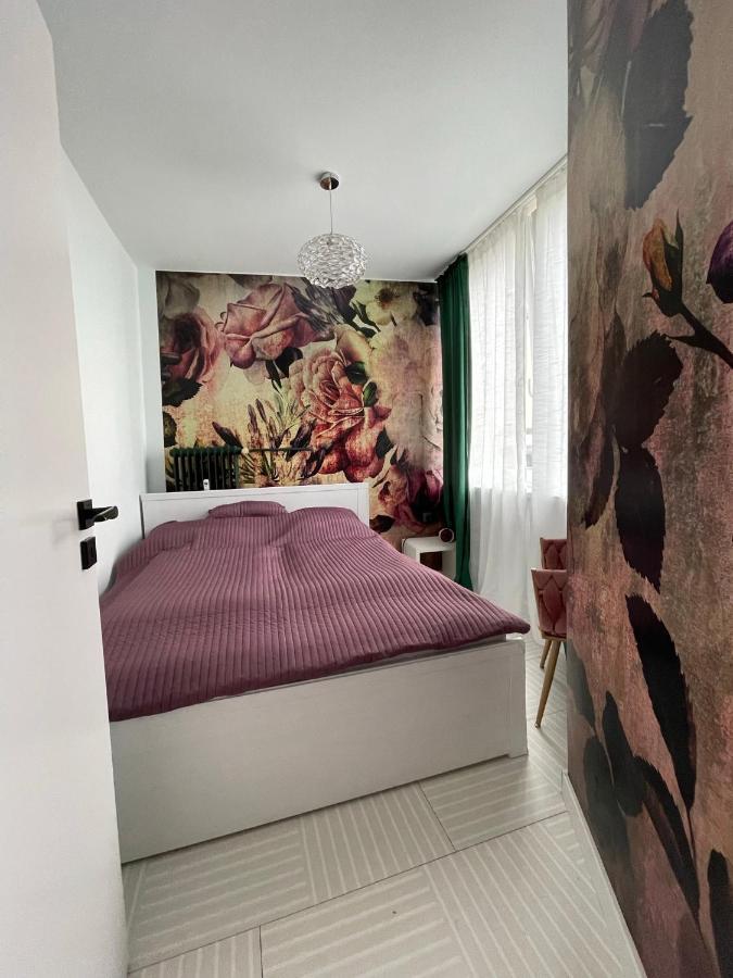 Bright: Flat With Balcony - Kitchen - Free Parking Apartment Berlin Exterior photo